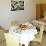 Appartamento Toni-1 By Interhome Grebaštica