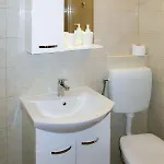 Appartamento Toni-1 By Interhome