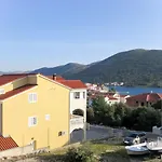 Toni-1 By Interhome Grebaštica