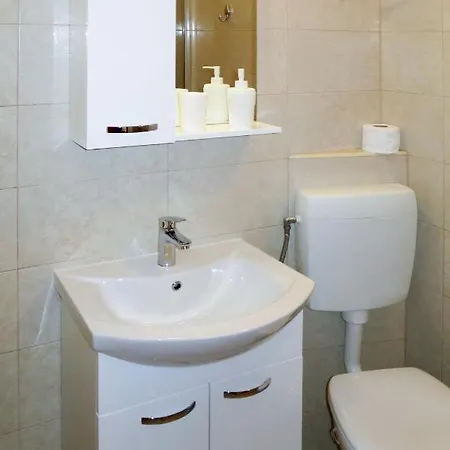 아파트 Toni-1 By Interhome