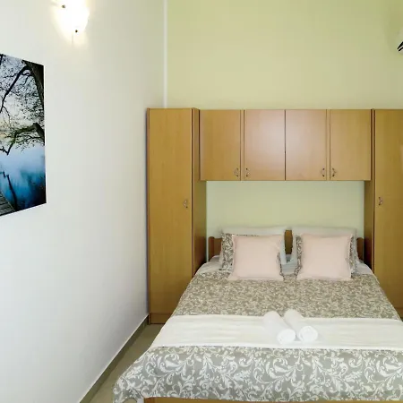 아파트 Toni-1 By Interhome