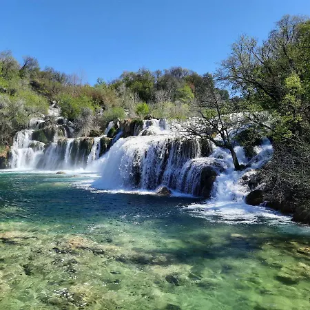 Toni-1 By Interhome Appartement