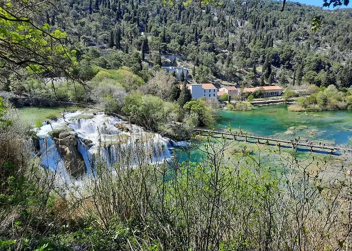 Toni-1 By Interhome Apartmán *